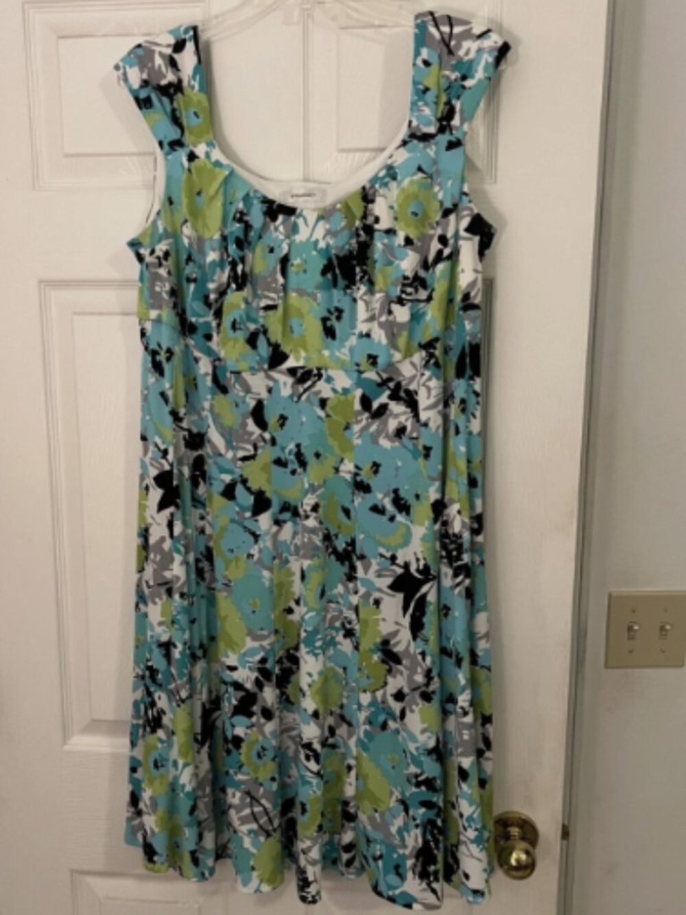 Dressbarn Fit Flare Dress Women's Sz 14 Sleeveless Abstract turq. lime Floral
